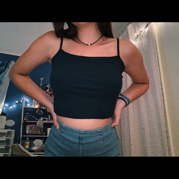 Green Crop Top - Picture 4 of 4